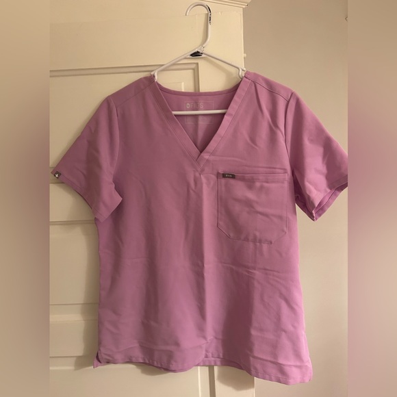 Dusk lilac Figs Set with Jogger Pants Large - Picture 2 of 5